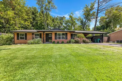 1016 Wappapello Ln, Saint Louis, MO 63146