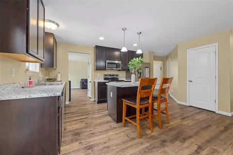 Entry Way - 149 Brookvew Way Dr, O'fallon, MO 63366 photo 1 of 4