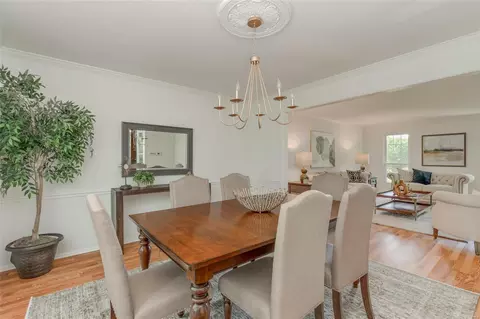 Dining - 931 Camargo Dr, Ballwin, MO 63011 photo 2 of 4
