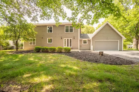 Exterior - 931 Camargo Dr, Ballwin, MO 63011 photo 4 of 7