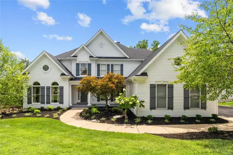 12754 Wynfield Pines Ct, Saint Louis, MO 63131