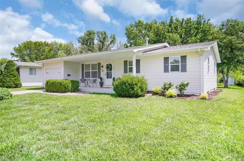 414 Linda Ln, Wentzville, MO 63385