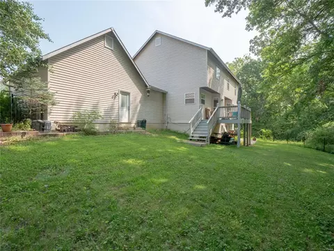 Exterior - 701 Caldera Ct, O'fallon, MO 63368 photo 5 of 8
