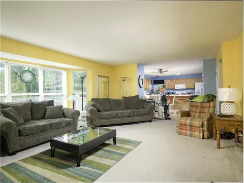 Living - 701 Caldera Ct, O'fallon, MO 63368 photo 3 of 4
