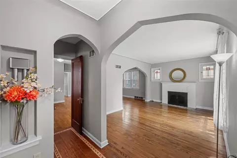 6547 Devonshire Ave, Saint Louis, MO 63109 photo 4