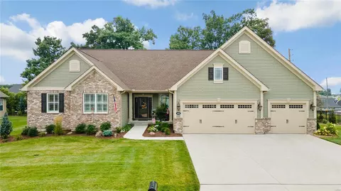 401 Long Gate Ct, Wentzville, MO 63385