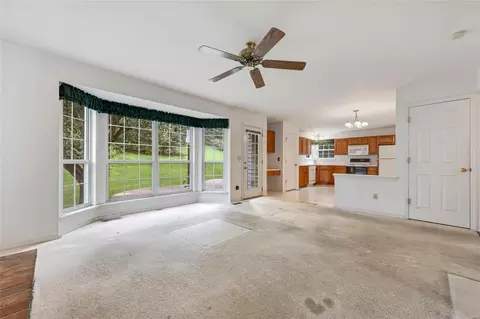 Living - 13101 Barrett Meadows Dr, Ballwin, MO 63021 photo 4 of 8