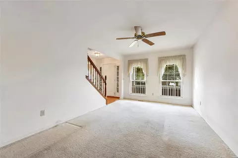 Living - 13101 Barrett Meadows Dr, Ballwin, MO 63021 photo 3 of 8