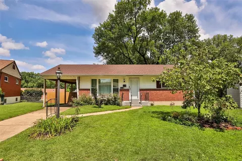 4101 Colvin Dr, Saint Louis, MO 63123