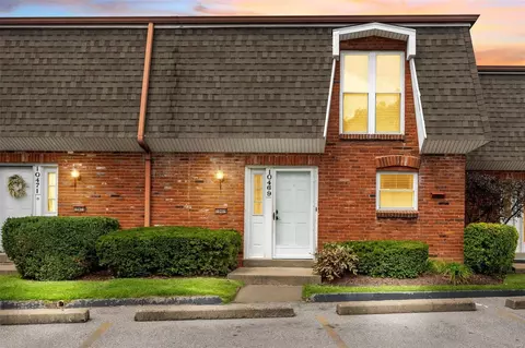 10469 Corbeil Dr, Saint Louis, MO 63146