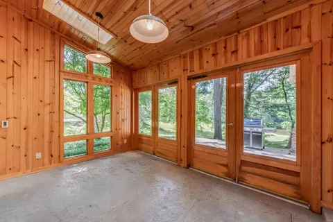 Exterior - 4 Cobblestone Dr, Ballwin, MO 63011 photo 5 of 11