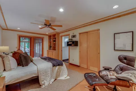 Bedroom - 4 Cobblestone Dr, Ballwin, MO 63011 photo 1 of 8