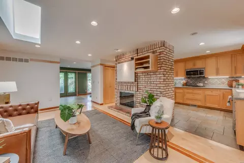 Living - 4 Cobblestone Dr, Ballwin, MO 63011 photo 6 of 7