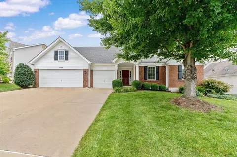 8044 Knights Crossing Dr, O'fallon, MO 63368