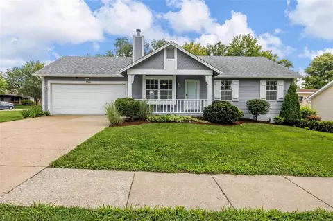 6500 Sprucefield Dr, O'fallon, MO 63368