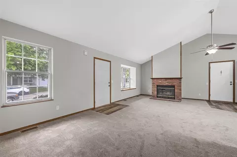 6500 Sprucefield Dr, O'fallon, MO 63368 photo 3