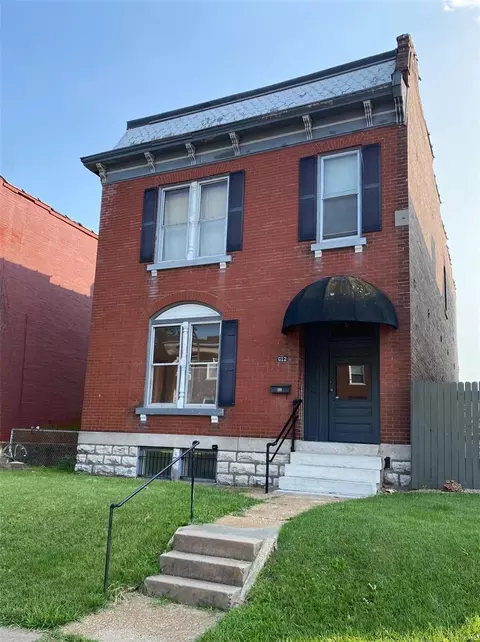 612 Holly Hills Ave, Saint Louis, MO 63111