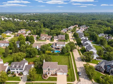 View/Area - 547 Westonridge Ct, Wildwood, MO 63021 photo 4 of 5