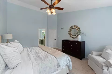 Bedroom - 547 Westonridge Ct, Wildwood, MO 63021 photo 2 of 10