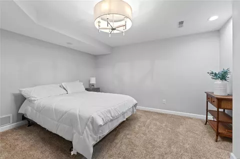 Bedroom - 547 Westonridge Ct, Wildwood, MO 63021 photo 9 of 10