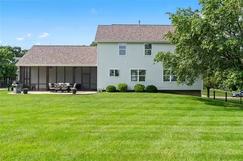 Exterior - 547 Westonridge Ct, Wildwood, MO 63021 photo 9 of 10