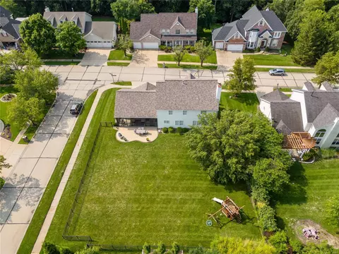 View/Area - 547 Westonridge Ct, Wildwood, MO 63021 photo 2 of 5