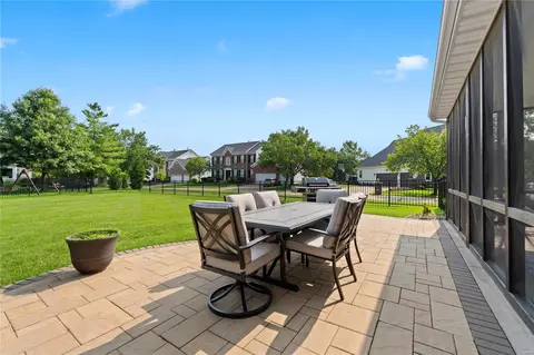 Exterior - 547 Westonridge Ct, Wildwood, MO 63021 photo 6 of 10