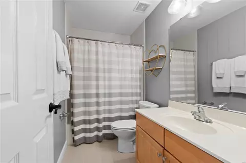 Bath - 547 Westonridge Ct, Wildwood, MO 63021 photo 5 of 7