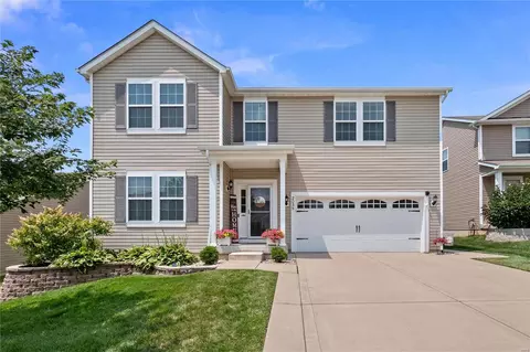 2035 Lynwood Ridge Dr, Lake Saint Louis, MO 63367