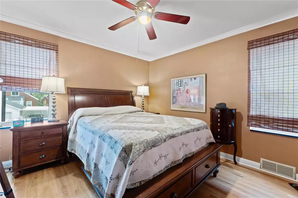 Bedroom - 5626 Oleatha Ave, Saint Louis, MO 63139 photo 1 of 9
