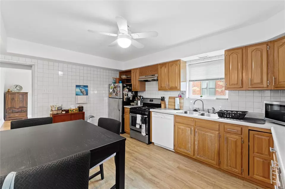 Kitchen - 5626 Oleatha Ave, Saint Louis, MO 63139 photo 2 of 3