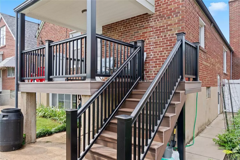 Exterior - 5626 Oleatha Ave, Saint Louis, MO 63139 photo 7 of 11