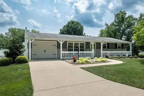 1466 Pleasantview Dr, Saint Charles, MO 63303