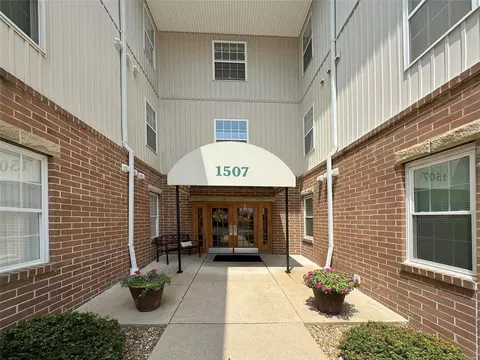 1507 S Old Highway 94 #408, Saint Charles, MO 63303