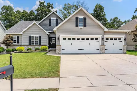 1282 Spring Lilly Dr, High Ridge, MO 63049