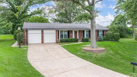 4473 Nazareth Hills Dr, Saint Louis, MO 63129
