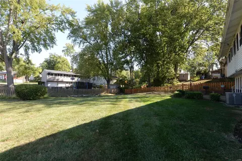 1051 Briarhurst Dr, Manchester, MO 63021 photo 47