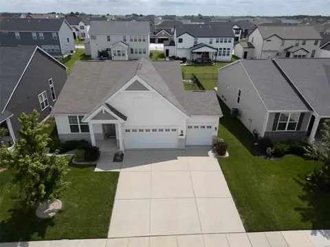 656 Moffett Laurel Dr, Lake Saint Louis, MO 63367