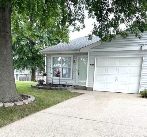3028 Laurel Village Cir #96, Saint Peters, MO 63376