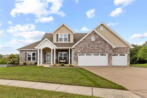 320 Charity Dr, Lake Saint Louis, MO 63367