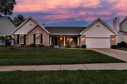 332 Buckington St, Saint Peters, MO 63376