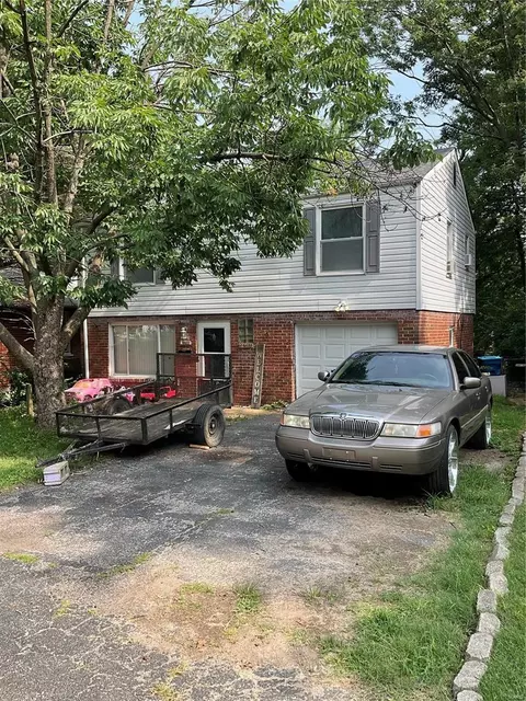 9025 Tutwiler Ave, Saint Louis, MO 63134