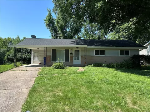 1650 Naomi Ave, Florissant, MO 63031