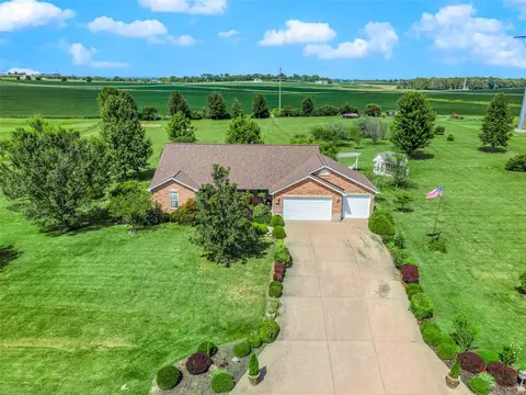 143 Kersting Farms Dr, O'fallon, MO 63366