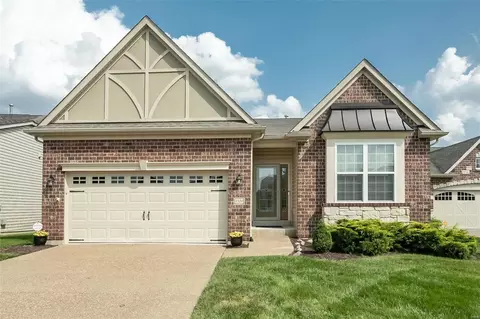 1509 Woodside Hills Dr, Saint Peters, MO 63376