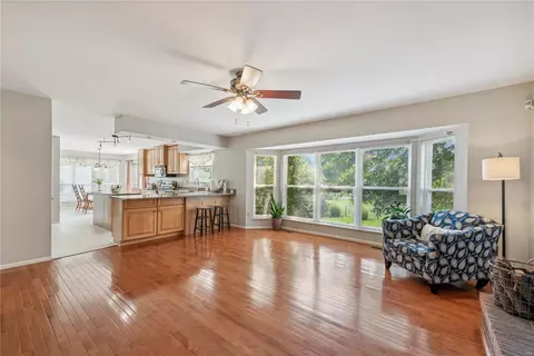 137 Gunston Hall Dr, Saint Charles, MO 63304 photo 8
