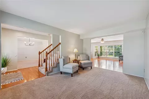 137 Gunston Hall Dr, Saint Charles, MO 63304 photo 6