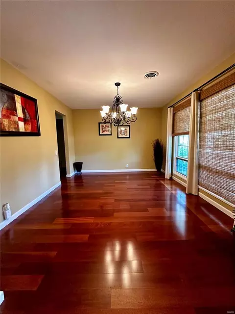 Dining - 420 Mayfair Dr, Ballwin, MO 63011 photo 4 of 4