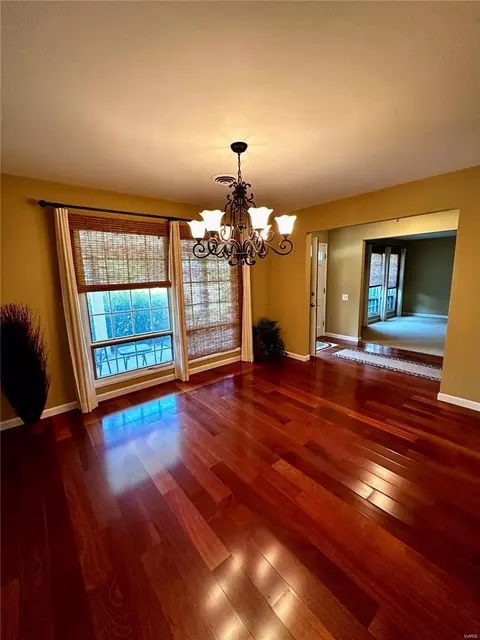 Dining - 420 Mayfair Dr, Ballwin, MO 63011 photo 3 of 4