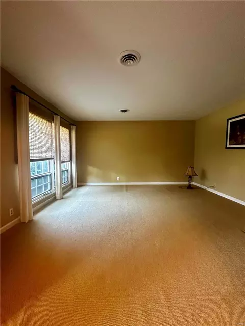 Living - 420 Mayfair Dr, Ballwin, MO 63011 photo 4 of 4